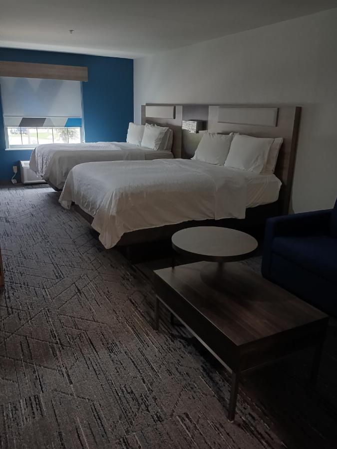 Holiday Inn Express & Suites - Jourdanton-Pleasanton By Ihg Exteriör bild