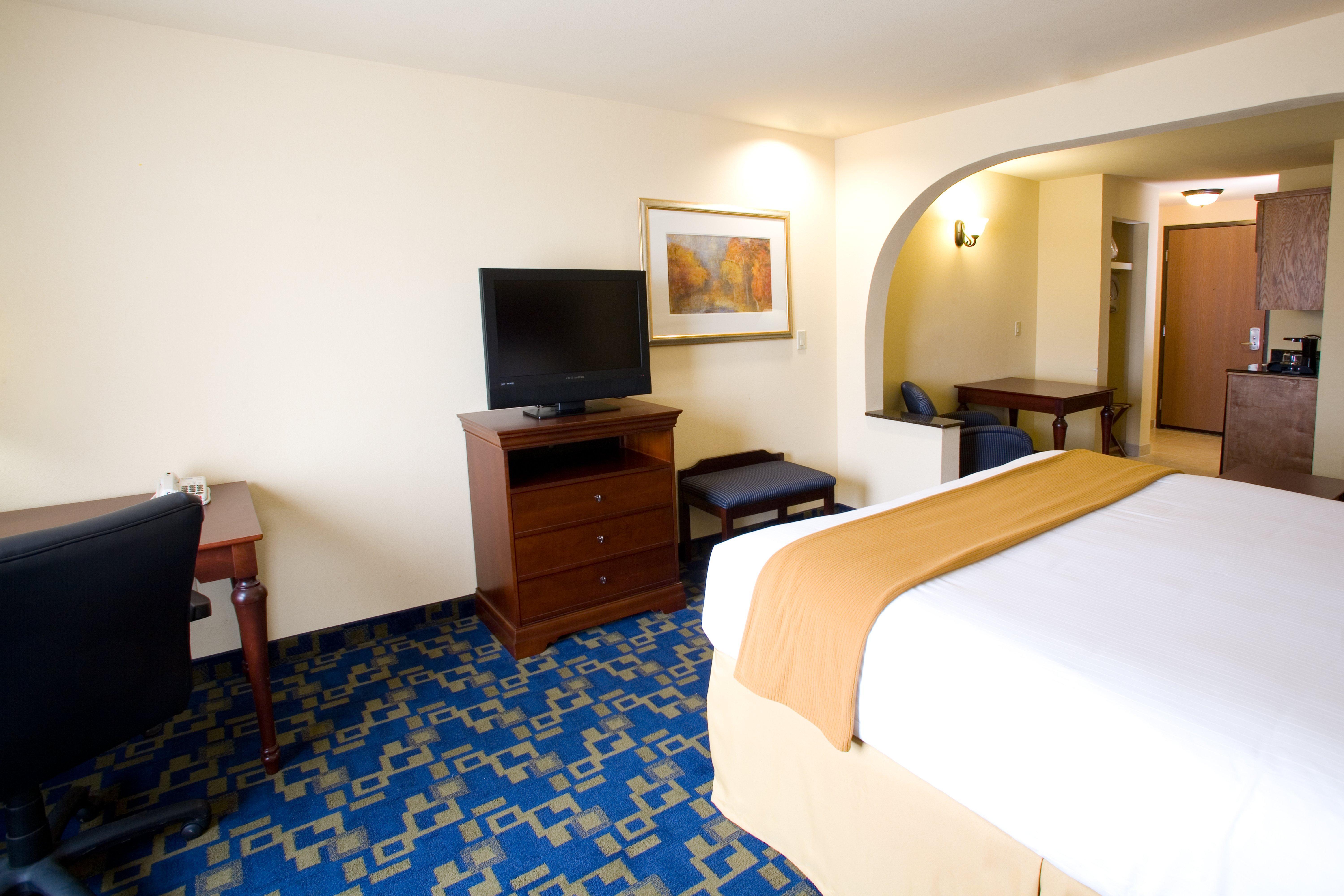 Holiday Inn Express & Suites - Jourdanton-Pleasanton By Ihg Exteriör bild